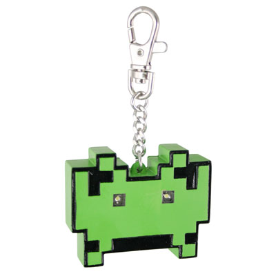 Porte-clés lumineux - Space Invaders - Gadgets Geek sur Stickboutik.com