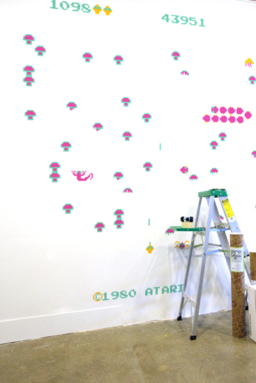 Centipede - Giant Wall Stickers  Atari : Wall Sticker & Wall Decal Main Image