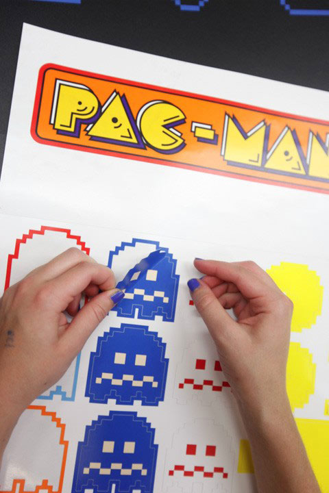 Official PAC-MAN Wall Stickers | Labyrinth - Giant Wall Stickers by  Namco/Bandai for a custom Geek decor - Stickboutik.com - 7/9