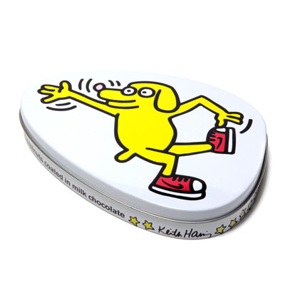 Chocolats 'Skating Dog' - Boite mtal  Keith Haring  6,5 € - Stickboutik.com